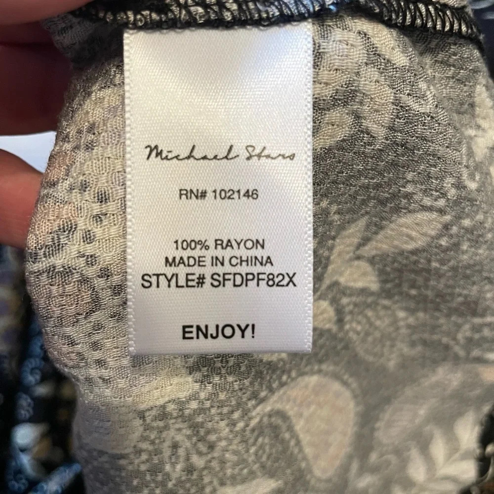 Michael Stars Women’s Alexei Printed Tie Neck Blouse 1X Diamond Jacquard NWT - Picture 10 of 12